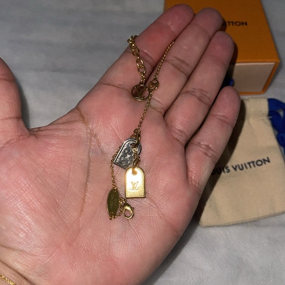 Louis Vuitton preloved monogram bracelet excellent condition size 15-18cm - Picture 7 of 7